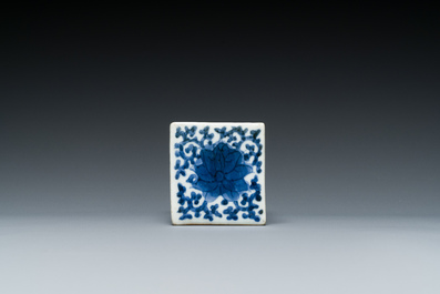 A pair of Japanese blue and white plates and a rectangular pounce pot, Arita, Edo, 18th C.