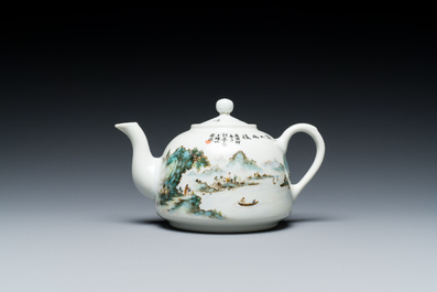 A Chinese qianjiang cai teapot and cover, signed Wang Xiaoting 汪小亭, dated 1950