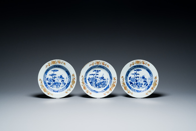 14 Chinese blauw-witte en verte-Imari borden, Kangxi/Qianlong