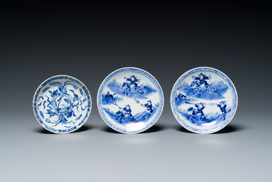 Elf stukken Chinees blauw-wit porselein, Ming tot 19e eeuw