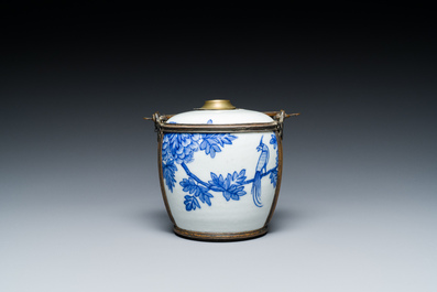 A Chinese blue and white 'Bleu de Hue' water pipe for the Vietnamese market, 19th C.