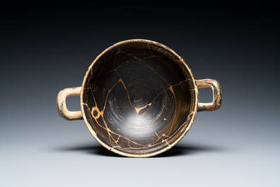A Greek Attic black figure skyphos, 6th C. b.C.