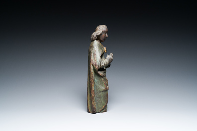Ange en bois sculpt&eacute; et polychrom&eacute;, Pays-Bas m&eacute;ridionaux, peut-&ecirc;tre Tournai, 14/15&egrave;me