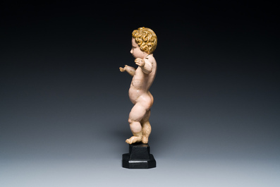 Enfant J&eacute;sus en bois sculpt&eacute; et polychrom&eacute; au bras amovible, Europe du Sud, 17/18&egrave;me