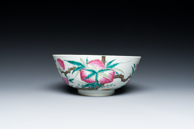 A Chinese famille rose 'nine peaches' bowl, Kangxi mark, 19/20th C.