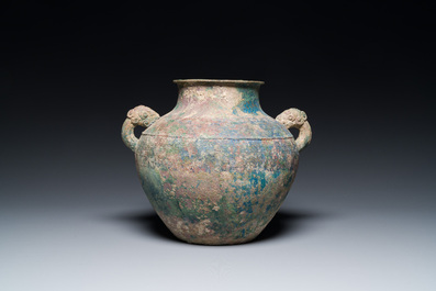 R&eacute;cipient &agrave; vin archa&iuml;que en bronze, 'lei', Chine, Zhou de l'Est, P&eacute;riode des Printemps et Automnes