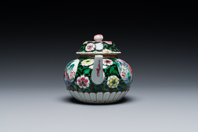 A Chinese famille rose teapot and cover on stand, Yongzheng