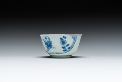 Sept pi&egrave;ces en porcelaine de Chine en bleu et blanc, Kangxi/Qianlong