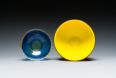 Twee Chinese kommen in Peking glas, Qianlong merken, 19/20e eeuw