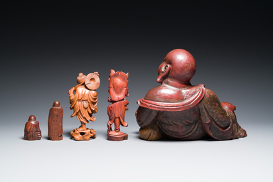 Cinq sculptures en bois, Chine et Japon, 19/20&egrave;me