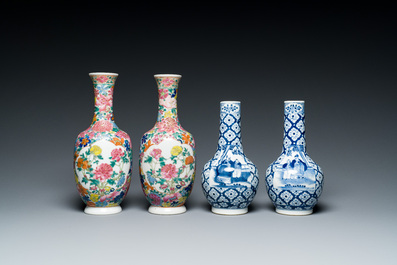 Twee paar Chinese blauw-witte en famille rose vazen, 19/20e eeuw