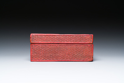 Un sceptre ruyi en buis sculpt&eacute; et une bo&icirc;te couverte en laque rouge de forme carr&eacute;e, marque de Wanli, 19/20&egrave;me