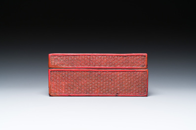 Un sceptre ruyi en buis sculpt&eacute; et une bo&icirc;te couverte en laque rouge de forme carr&eacute;e, marque de Wanli, 19/20&egrave;me