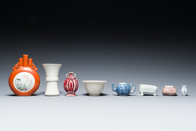 Een diverse collectie Chinees porselein, 18/20e eeuw