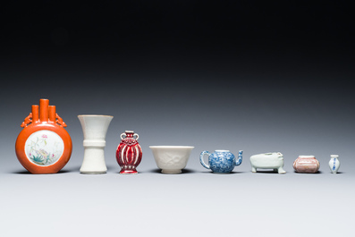 Een diverse collectie Chinees porselein, 18/20e eeuw