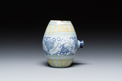 A polychrome Dutch Delft barrel-shaped flask with grapevines, 18th C.