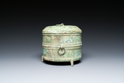 Bol &agrave; vin couvert en bronze de type 'jiuzun', Vietnam, &eacute;poque Han-Viet, 1er/3&egrave;me