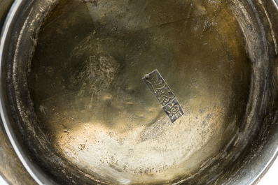 Paire de vases en argent, Chine, marques de Zeng 增 et de Zuwen 足纹, 19&egrave;me