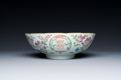 Een diverse collectie Chinees porselein, 19/20e eeuw