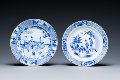 Twee Chinese blauw-witte borden met de Cao zussen, Kangxi merk en periode en Yongzheng