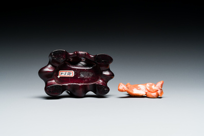 Sculpture d'un gar&ccedil;on en corail rouge, Chine, 19/20&egrave;me