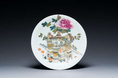 A Chinese qianjiang cai dish with Dai Yucheng 戴裕成 seal mark and a covered bowl, signed Yu Luchang 余吕昌 and dated 1885