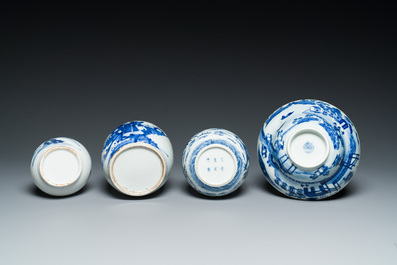 Een diverse collectie blauw-wit Chinees porselein, 19/20e eeuw