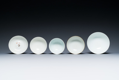 Five various Chinese famille rose and coral-red bowls, 19/20th C.