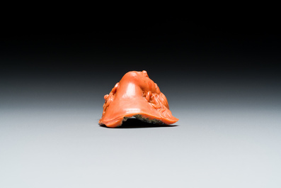 Sculpture d'une t&ecirc;te de femme en corail rouge, Trapani, Italie, 19&egrave;me