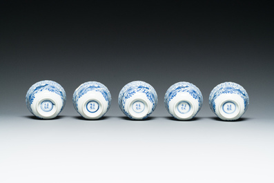 Ten Chinese blue, white, famille rose and Dutch-decorated cups and nine saucers, Kangxi and later