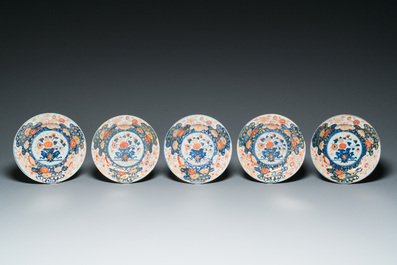 Neuf assiettes en porcelaine de Chine de style Imari, Qianlong