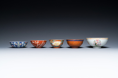 Five various Chinese famille rose and coral-red bowls, 19/20th C.