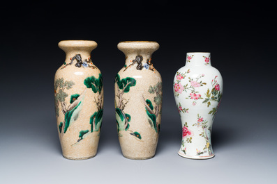 Een diverse collectie Chinees famille rose en famille verte porselein, Yongzheng en later