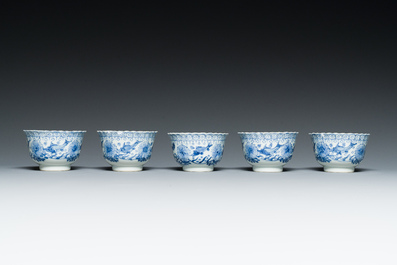 Ten Chinese blue, white, famille rose and Dutch-decorated cups and nine saucers, Kangxi and later