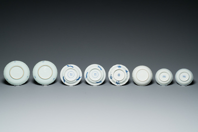 Een diverse collectie blauw-wit Chinees porselein, 19/20e eeuw