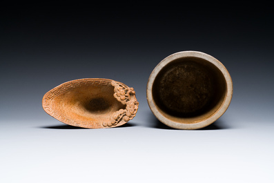 A Chinese bamboo libation cup, a brush pot and three brushes, 19/20th C.