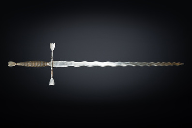 &Eacute;p&eacute;e &agrave; deux mains de type 'Flamberge', probablement Allemagne, 18&egrave;me