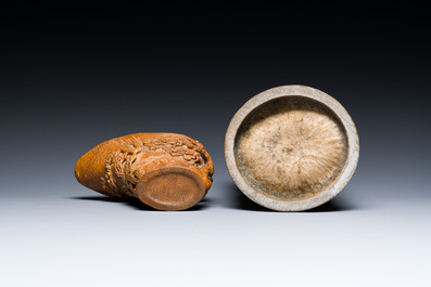 A Chinese bamboo libation cup, a brush pot and three brushes, 19/20th C.