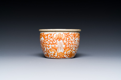 Een diverse collectie Chinees blauw-wit, ijzerrood en famille rose porselein, 19/20e eeuw