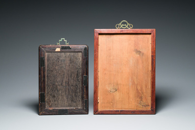 Deux plaques en porcelaine de Chine famille rose, R&eacute;publique