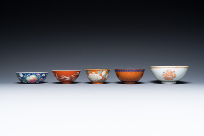 Five various Chinese famille rose and coral-red bowls, 19/20th C.