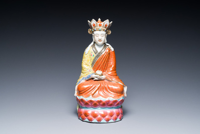Doumu en porcelaine de Chine famille rose, marque de Zhu Mao Ji Zao 朱茂記造, R&eacute;publique