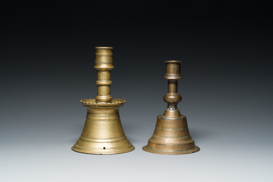 Twee Ottomaanse bronzen kandelaars, 17e eeuw