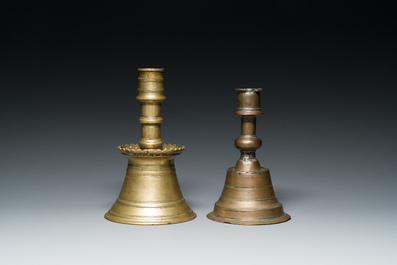 Twee Ottomaanse bronzen kandelaars, 17e eeuw