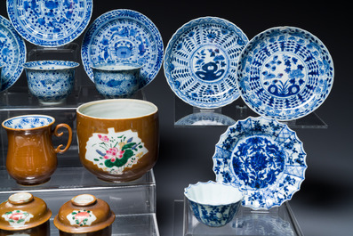 An extensive collection of Chinese blue, white and famille rose porcelain, Kangxi and later