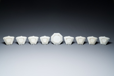 Deux services &agrave; mendiants de neuf pi&egrave;ces en porcelaine de Chine famille rose, 18/19&egrave;me
