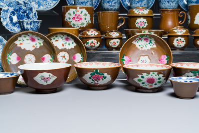 An extensive collection of Chinese blue, white and famille rose porcelain, Kangxi and later