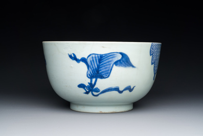 Een Chinese blauw-witte 'Bleu de Hue' kom voor de Vietnamese markt, Nguyen merk, 18e eeuw