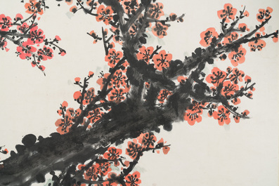 Guan Shanyue 關山月 (1912-2000): 'Fleurs de prunier', encre et couleurs sur papier, dat&eacute; 1992