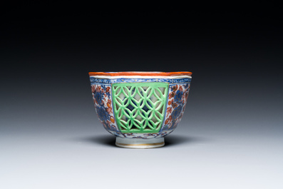 A Dutch-decorated Chinese reticulated double-walled hexagonal tea bowl, Kangxi